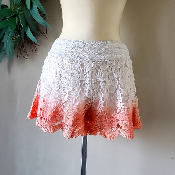 High Waisted Lace Shorts - Picture 1 of 4